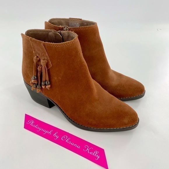 White Mountain Havana Hazel Suede Ankle Boots 6 M - Picture 9 of 10